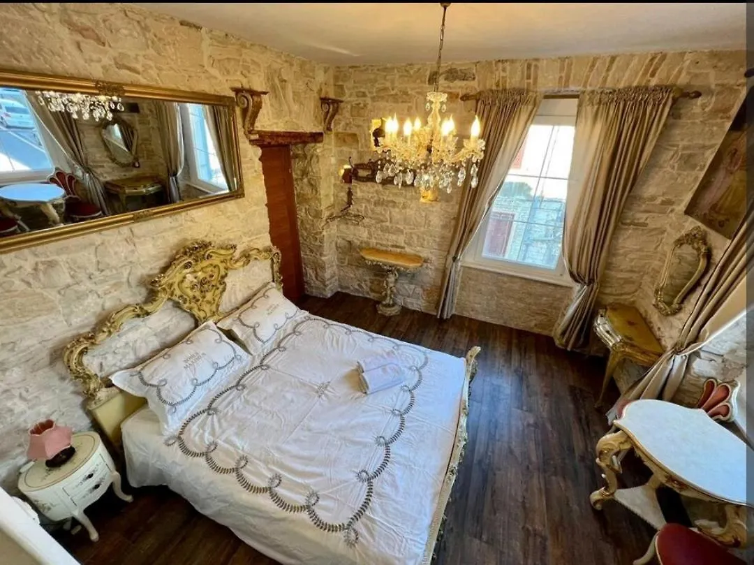 Spectacular View Of The Colloseum Pula Apartment